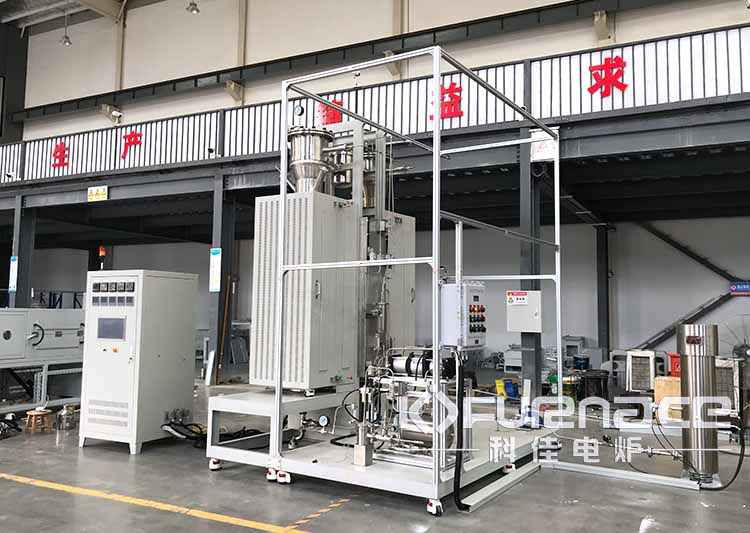 工业型立式管式炉，主要应用于合成气热解、流化床等