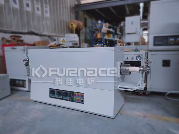 比较常用的小型实验多温区管式炉